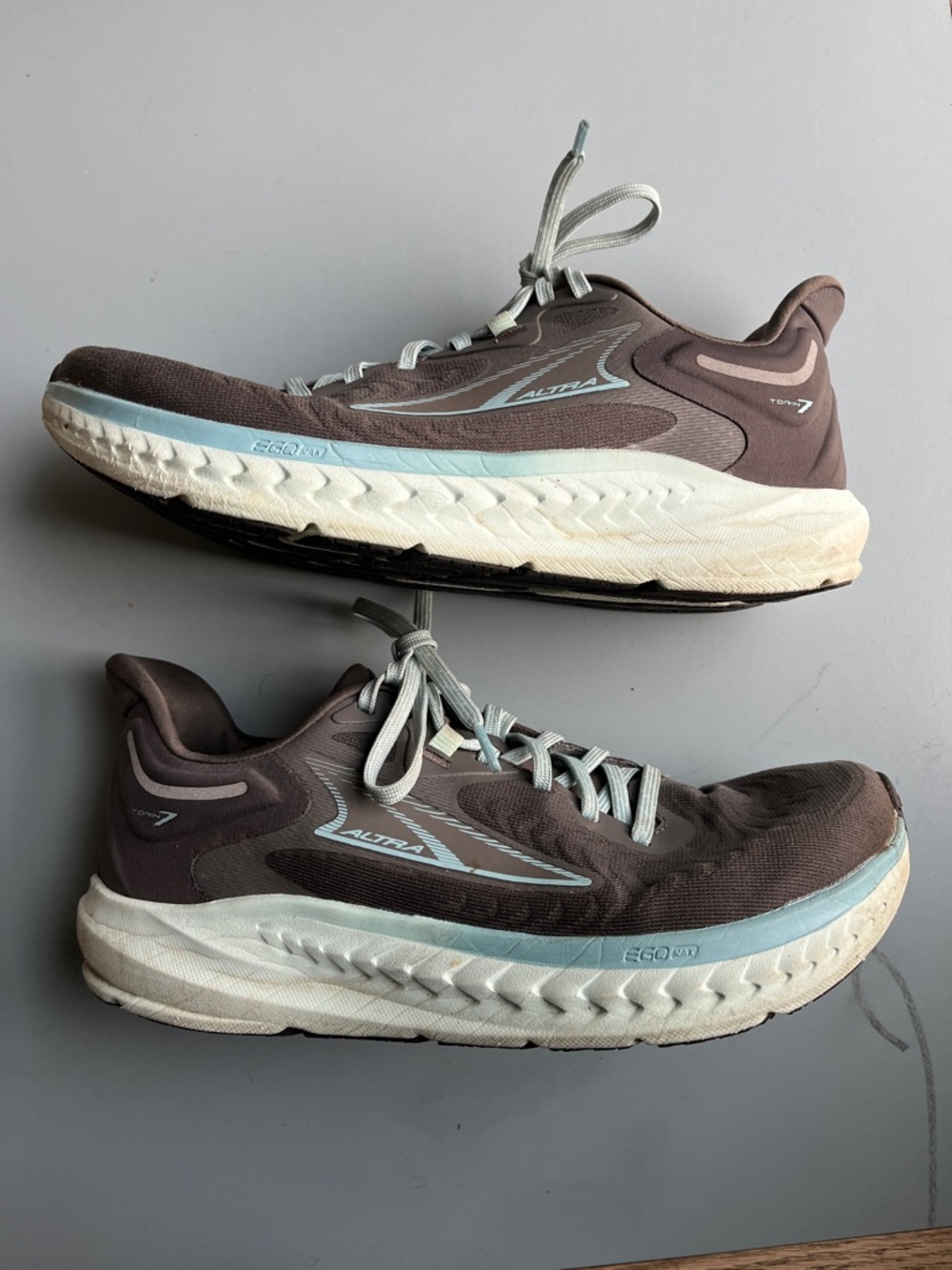 Altra Women's Torin 7 size 9 barely worn